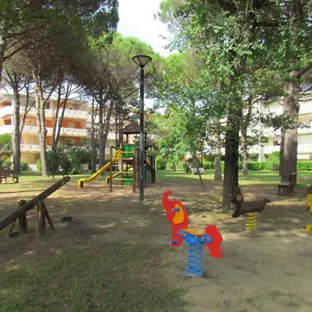 In A With Pool Daire