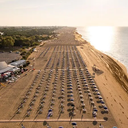 아파트 In A With Pool 비비오네